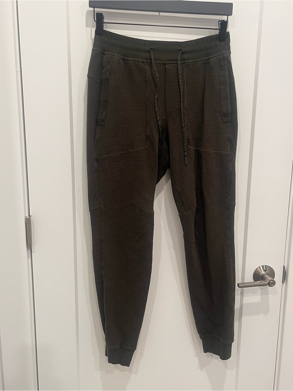 Lululemon Army Green Men’s Joggers (Size S)
